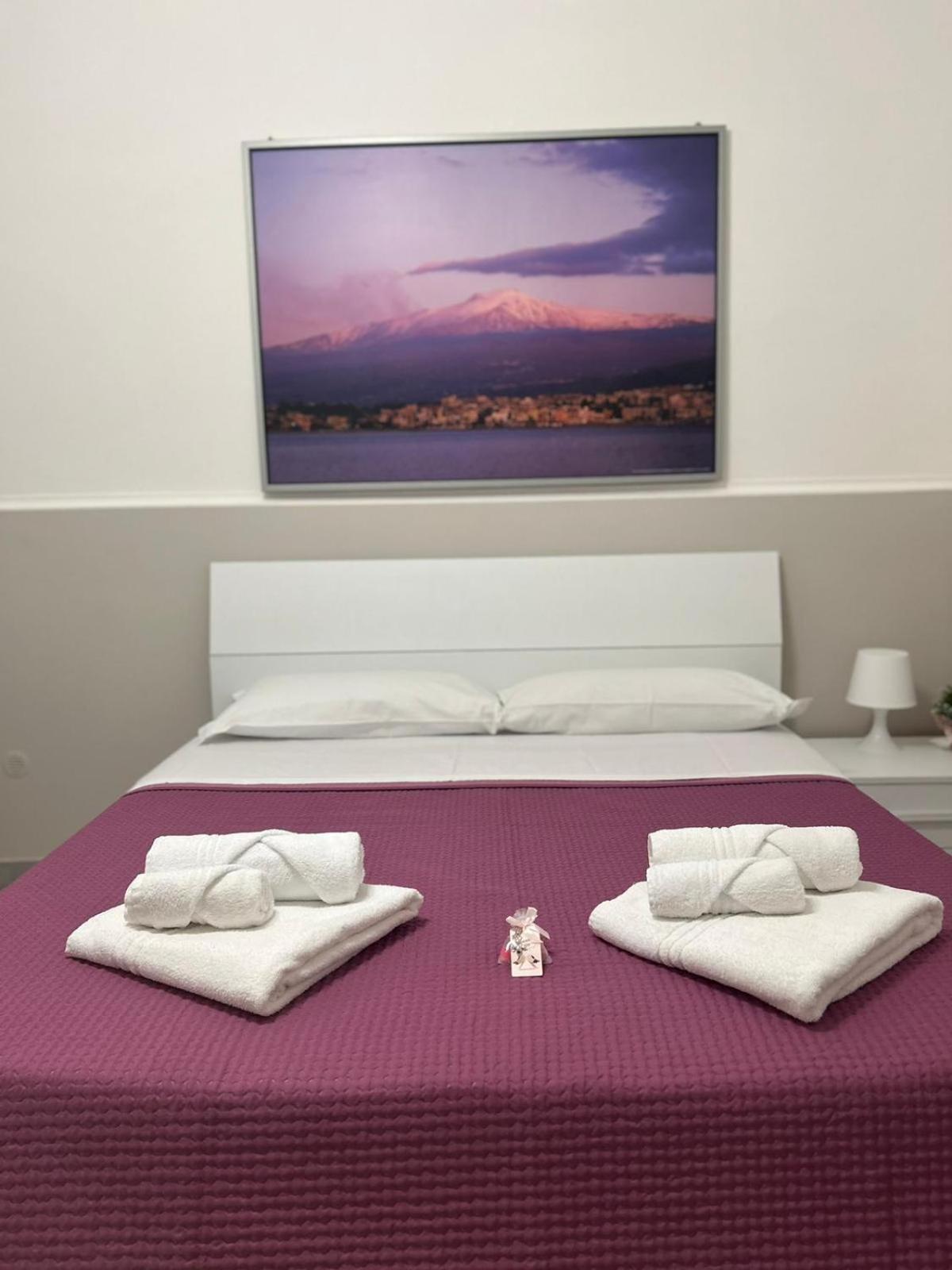 Apartments For Rent Катания Экстерьер фото